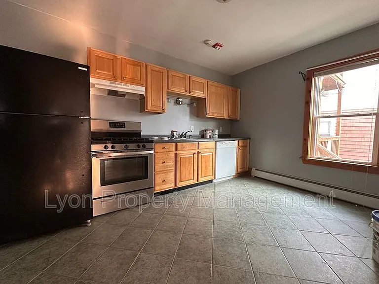 103 Cote Ave #1F — Photo 2