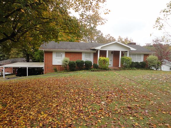 3rd image of 5738 Garrett Dr