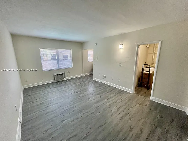 218 Santillane Ave #21 — Photo 5