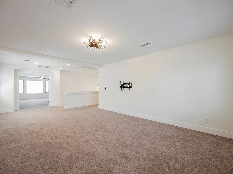 8683 Black Cordon Rd — Photo 17