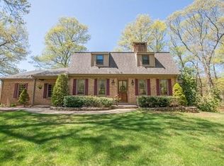 65 Old Wood Rd, North Attleboro, MA 02760