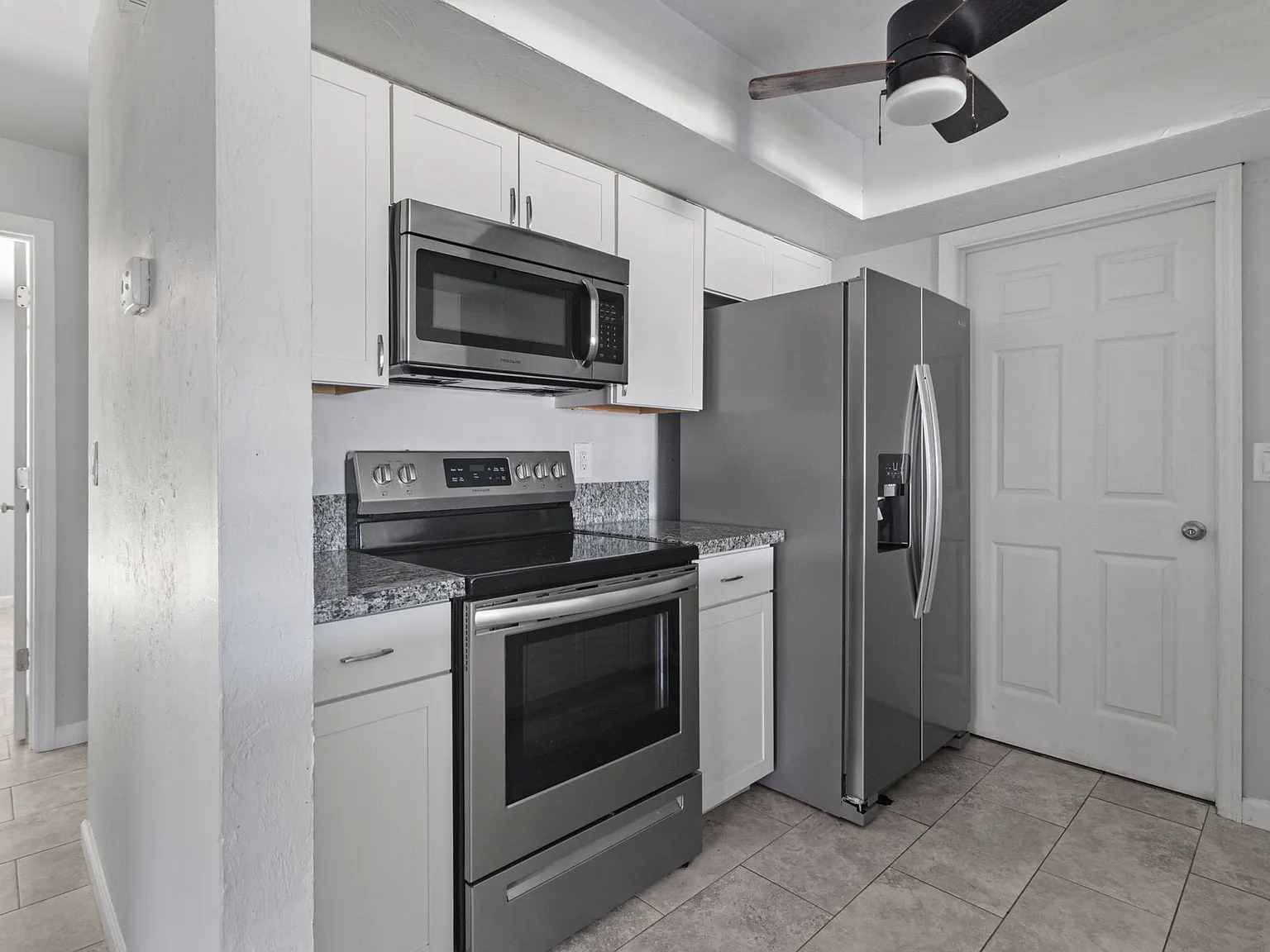 3 bed, 1163 sqft, $1,950 — Photo 4