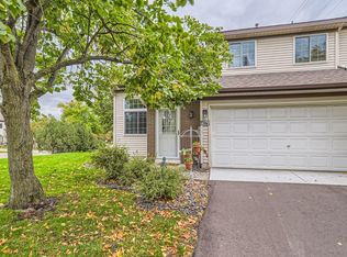 4079 Wilshire Cir, Shoreview, MN 55126
