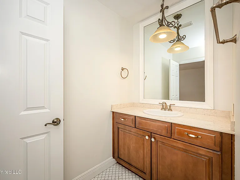 1107 Le Badine Ct — Photo 40