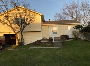 51 Oriole Rd, Matteson, IL 60443