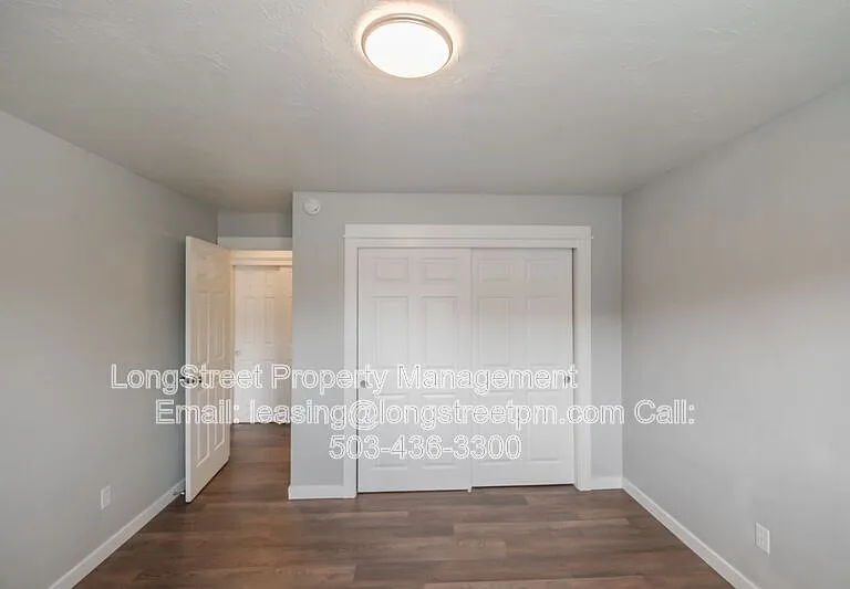 208 5th Ave SE #208 — Photo 37