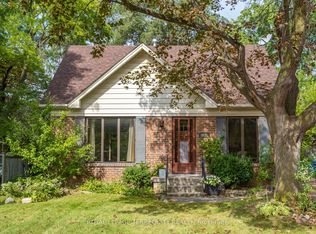 102 Anndale Dr, Toronto, ON M2N2X4