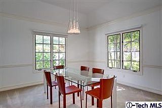 4th image of 1561 S Oak Knoll Ave