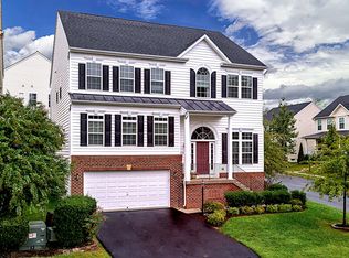 4449 Davis Fairfax Ln, Woodbridge, VA 22192