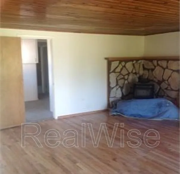 6750 Highway 66 — Photo 11