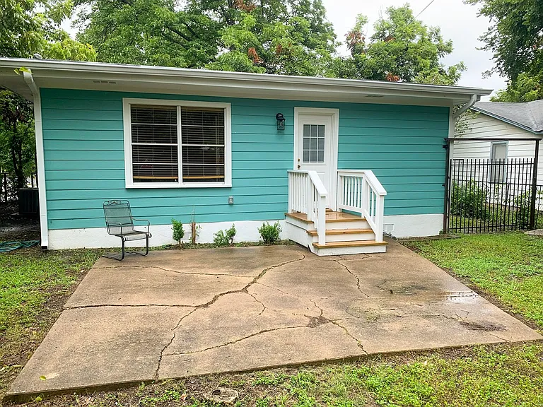 1002 W Saint Johns Ave — Photo 19