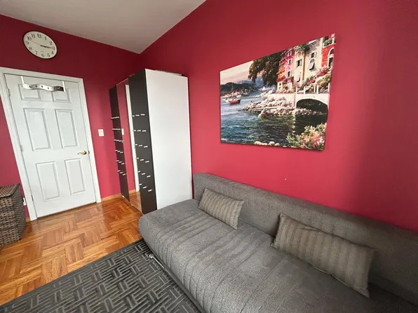 1610 Avenue P image 11 of 15