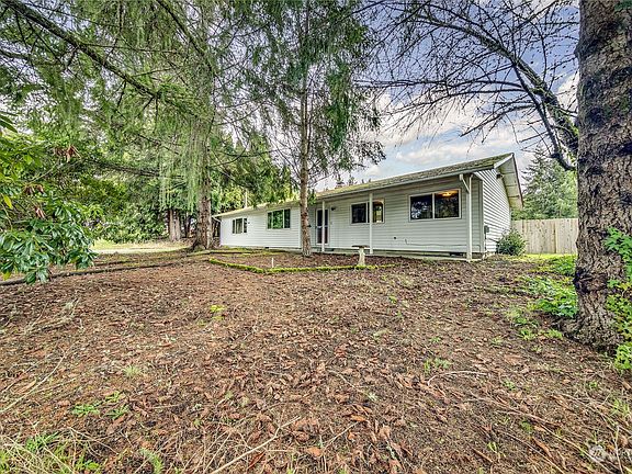 4th image of 7040 Woodlawn Drive NW