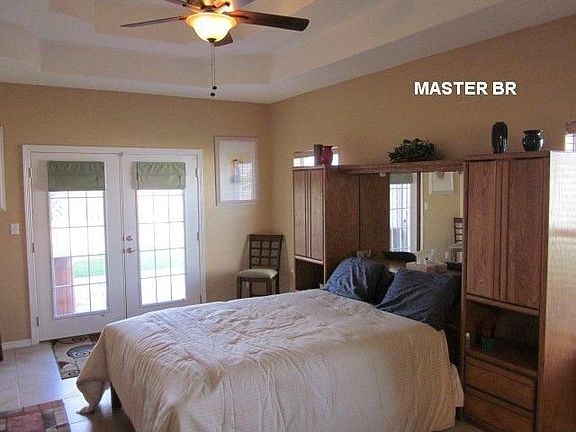 3rd image of 100 Golf House Dr