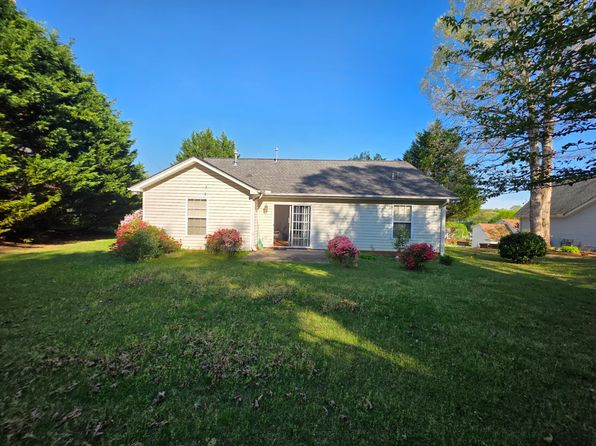 113 Skilton Dr