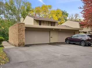 10231 Scarborough Rd, Bloomington, MN 55437