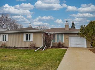 814 Harmel Ave, Oshkosh, WI 54902