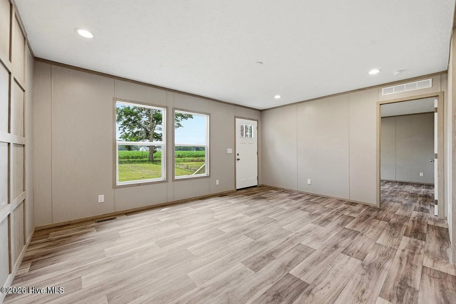 3 bed, 1.0 bath, 1546 sqft, $1,775 — Photo 4