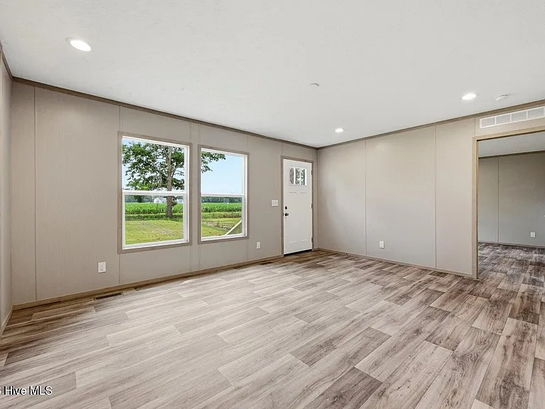 1200 Pony Farm Rd — Photo 4