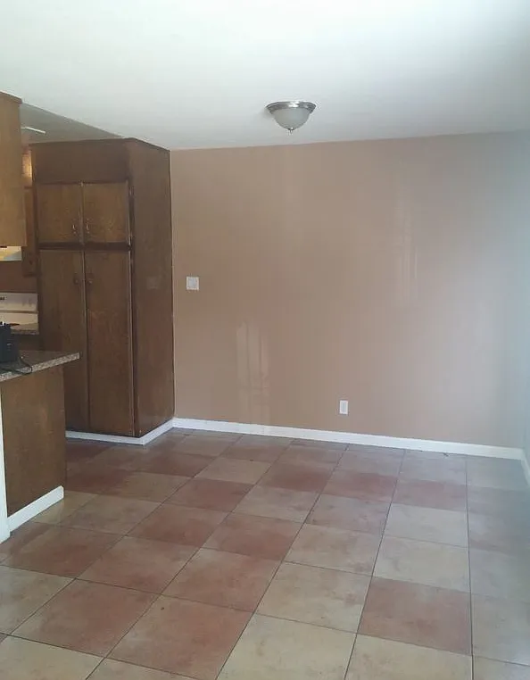 2 bed, 903 sqft, $2,400 — Photo 4