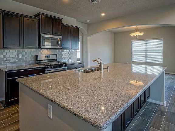 Kitchen - Thatcher Mariposa