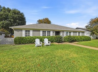 12121 Lochwood Blvd, Dallas, TX 75218