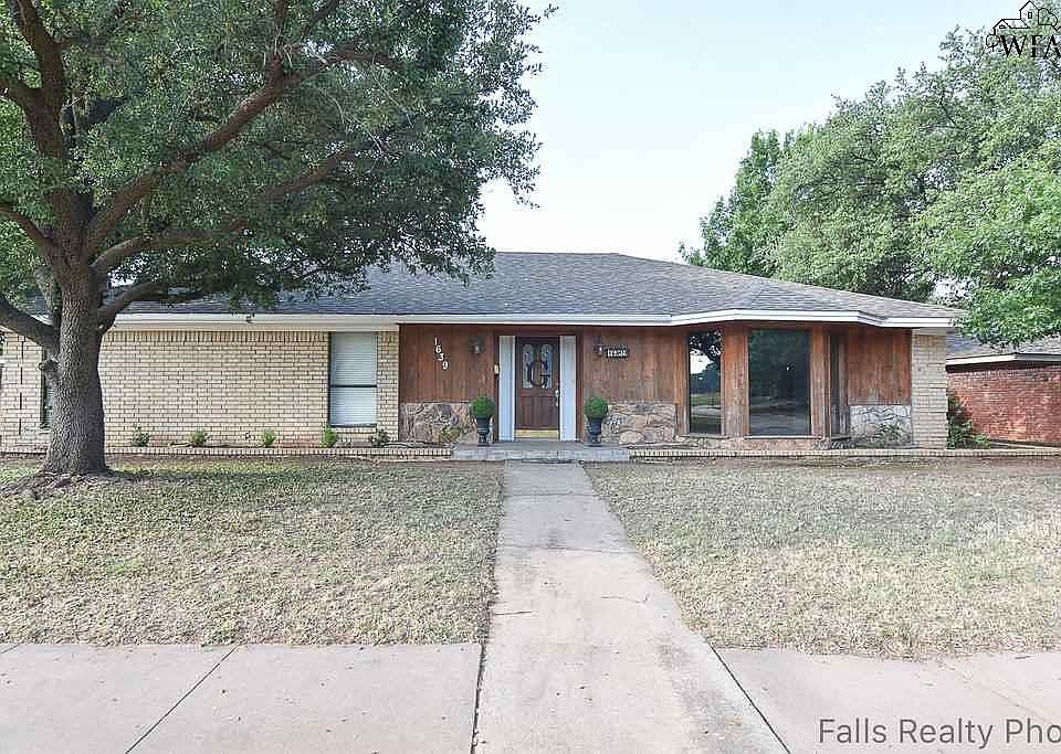 1st image of 1639 Brenda Hursh Dr