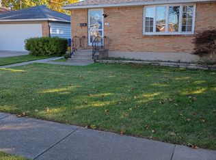 141 Angelacrest Ln, West Seneca, NY 14224