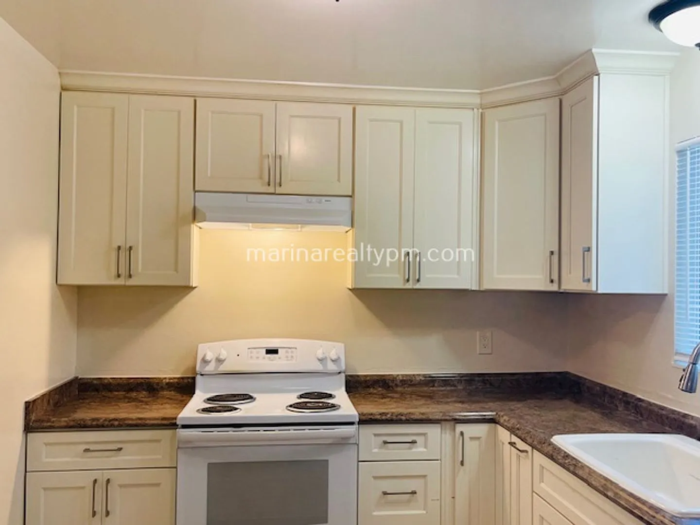 1488-1494 Valle Vista Ave — Photo 3