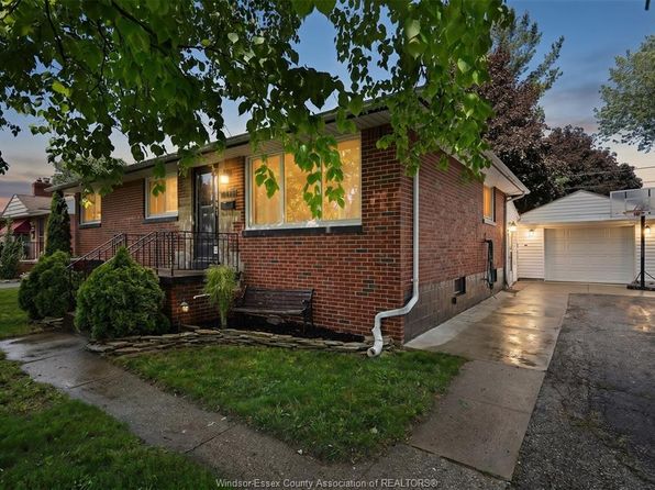 3668 McKay Ave, Windsor, ON N9E 2S2