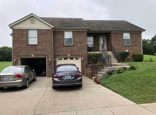 112 General Cleburn Dr, Richmond, KY 40475