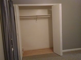 2006 Maple Ln, Lawrence, KS 66046