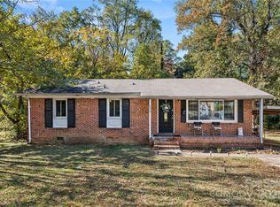 4838 Hidden Valley Rd, Charlotte, NC 28213