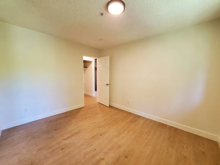 37426 Parish Cir — Photo 18