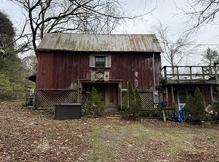 3059 Bogard Rd, Cosby, TN 37722