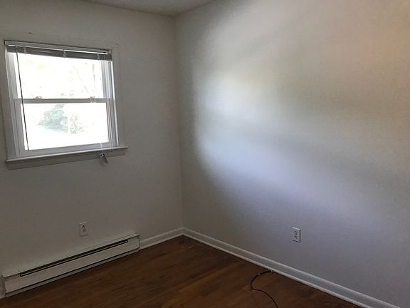 4th image of 920 Shenandoah Ave #1015-3