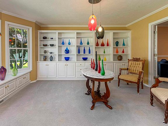 5th image of 3205 Foxberry Cir