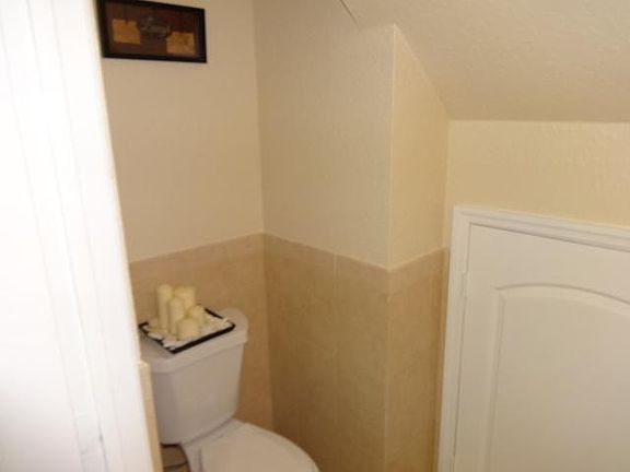 5th image of 1701 N Treasure Dr APT 2