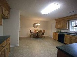 211 Lawrence St, Sumter, SC 29150