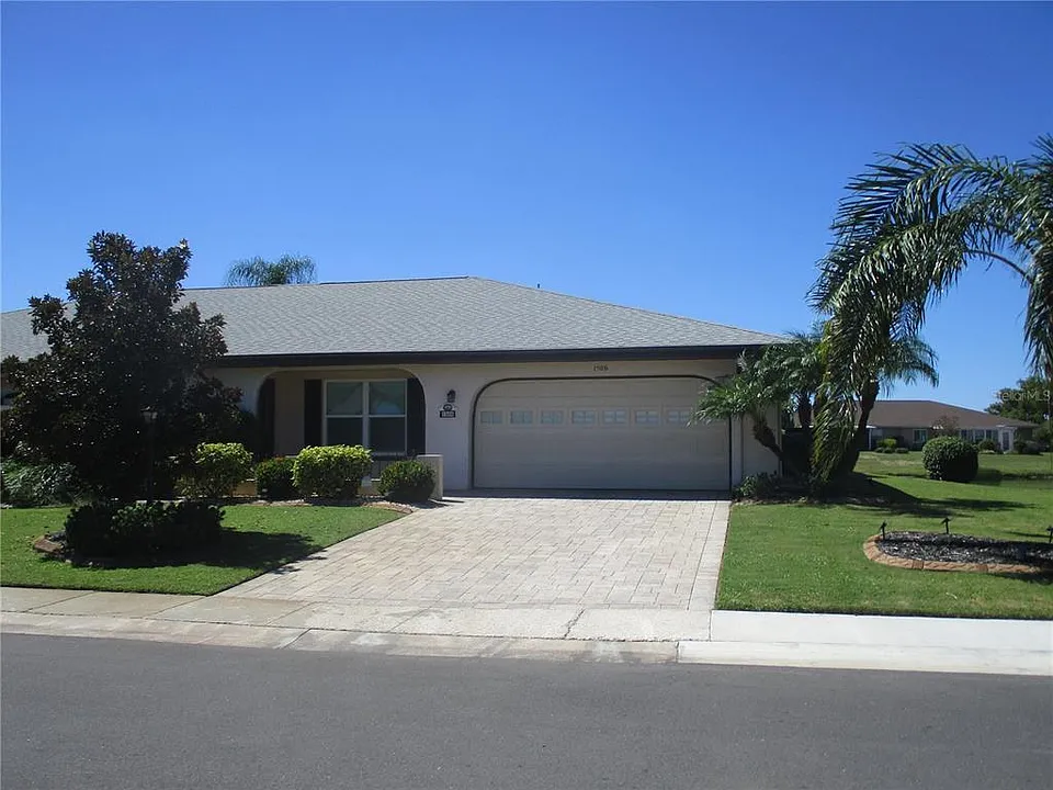1506 Bentwood Dr