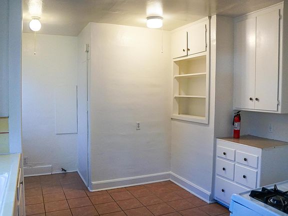 5th image of 6303 Canobie Ave