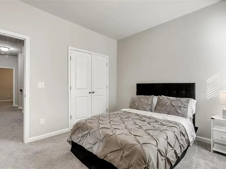 2525 Norwood Park Xing — Photo 24