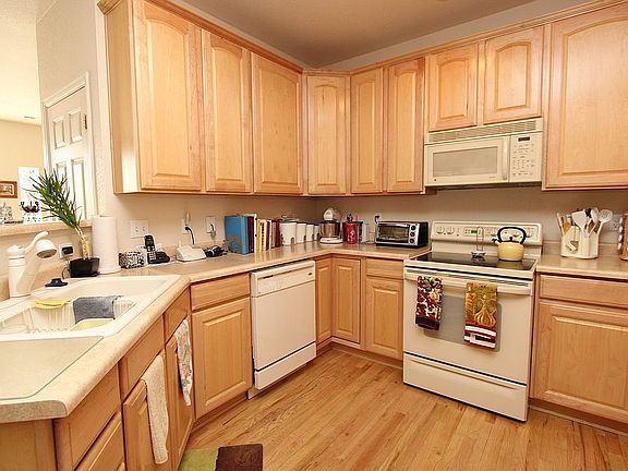 Spacious kitchen