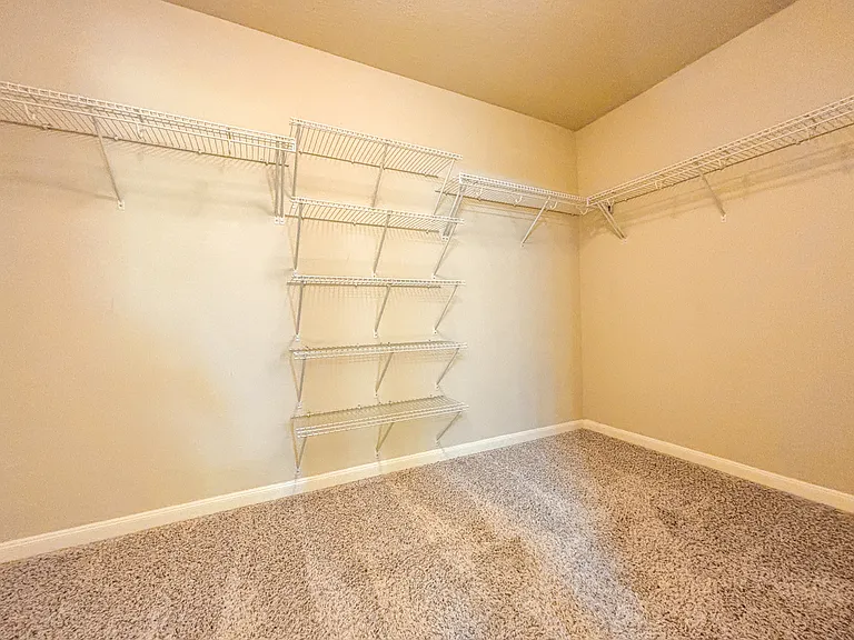 923 Avery Pkwy #2 — Photo 18