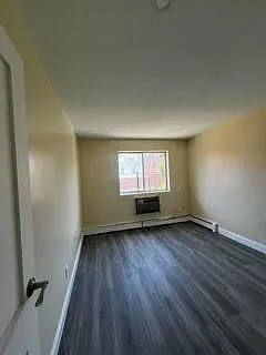 917 E 82nd St #2 — Photo 2