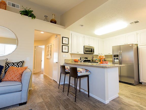 5th image of 40795 Sandy Gale Ln Unit D