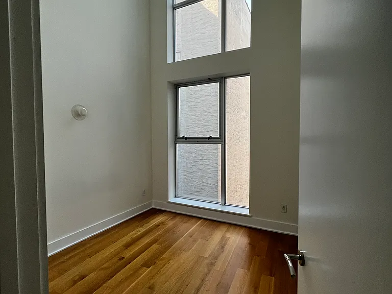 351 S 3rd St #4B — Photo 9