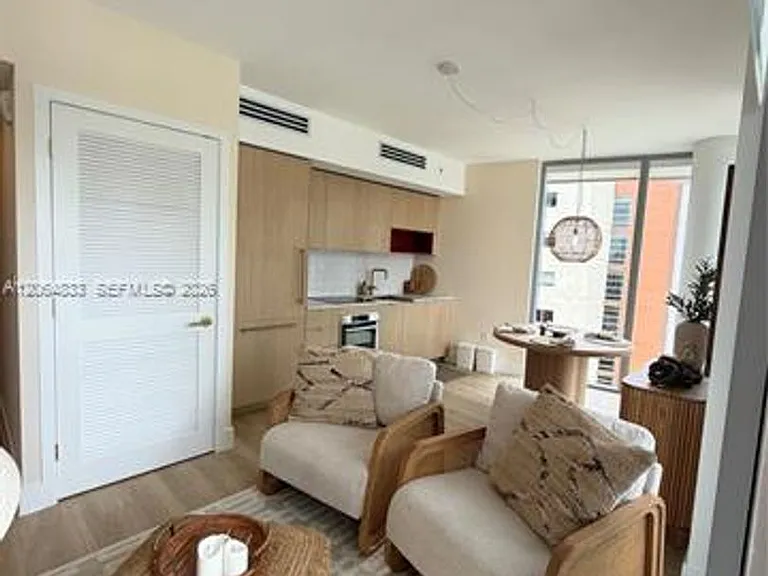 90 NE 32nd St #CU-1012 — Photo 8