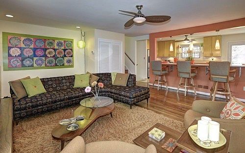 3rd image of 302 Glenrae Dr