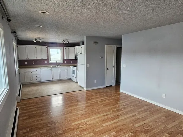 821 E 46th Ct APT 3, Anchorage, AK 99503